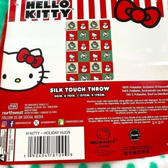 Hello Kitty 'Christmas Blocked' 50x70" Silk Touch Plush Throw Blanket Rare HTF - Picture 5 of 7